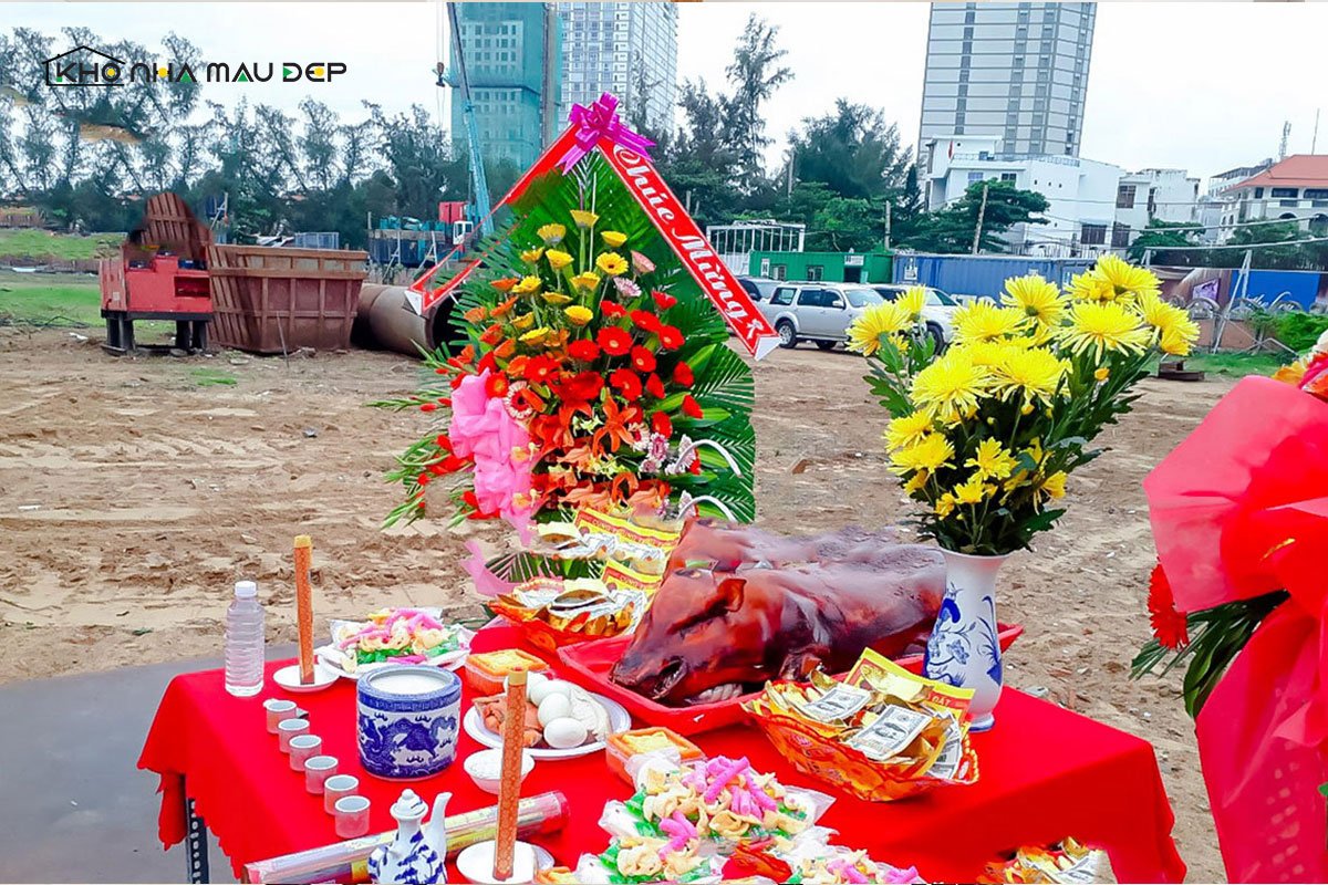 Những gia chủ đang gặp vận hạn nên mượn tuổi làm nhà