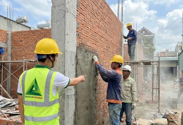 giám sát chát tường có lưới chống lứt